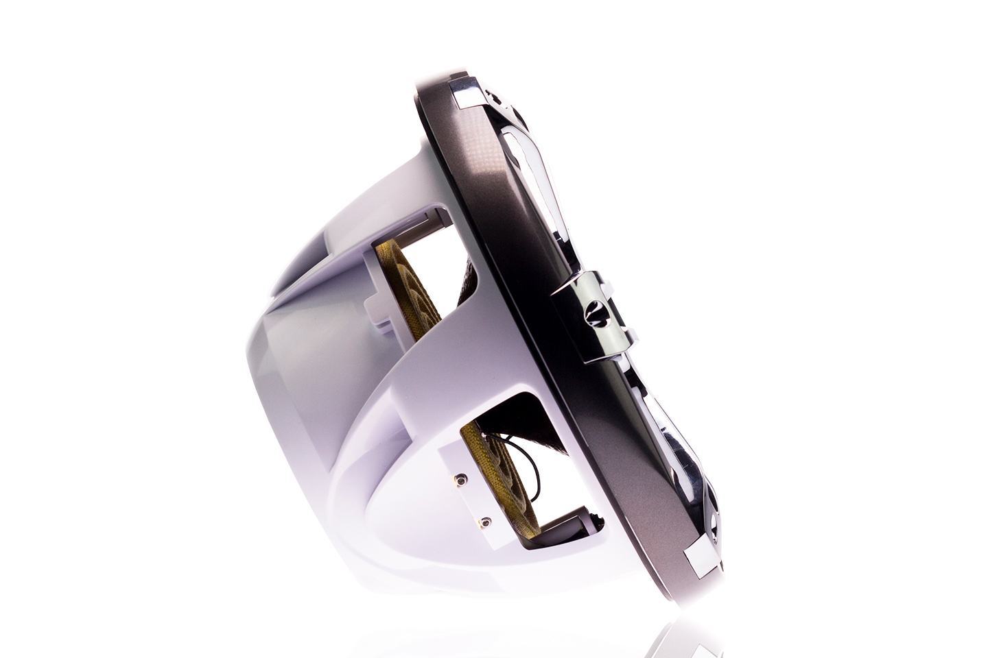 Fusion SG-FL882SPC / 010-02434-11 | Signature Series 8.8" 330 WATT Coaxial Sports Chrome Marine Speaker with LEDs